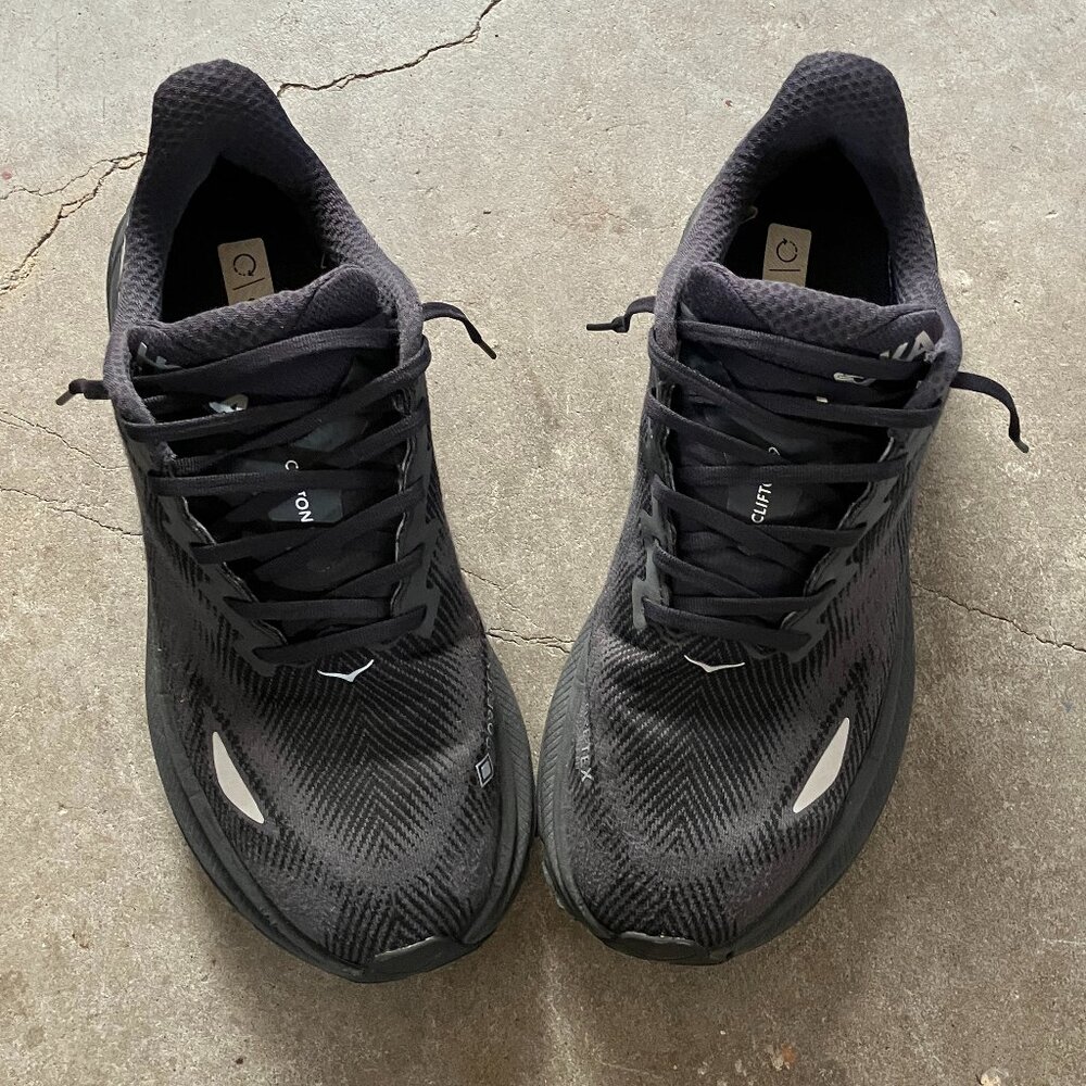 Hoka Goretex Clifton 9 - Men's size 11.5